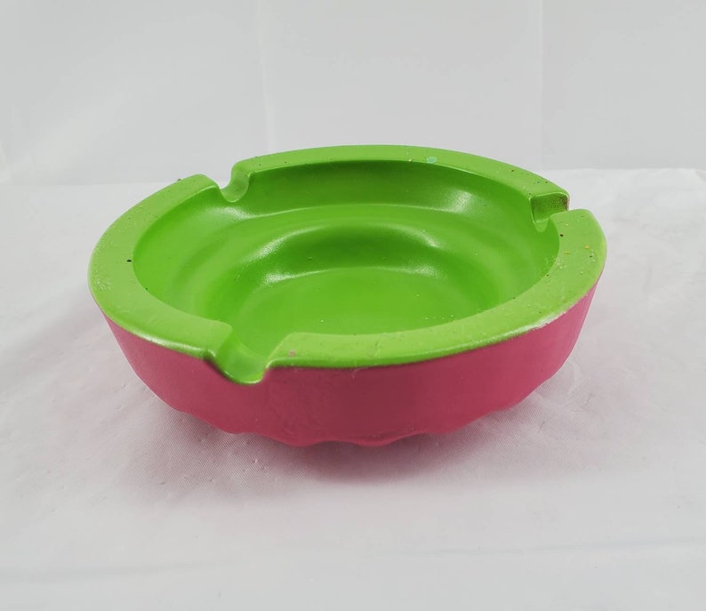 Groovy pink and green ashtray