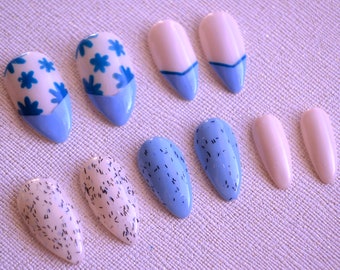 Winter flowers Press on Nails Blue Flowers Press on Nails