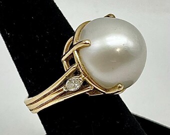 Gold & Pearl Ring / 14 Karat Gold Ring With A Huge Round Pear And 2 Marquis Cut Diamonds / Ring Size 7 #ST25 TheShopsInUptown
