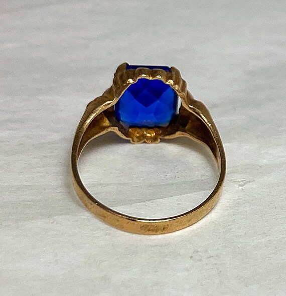 10 Karat Gold Ring With Rectangular Shaped Deep B… - image 6