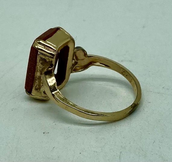 10 Karat Gold Ring With Large Rectangular Shaped … - image 8