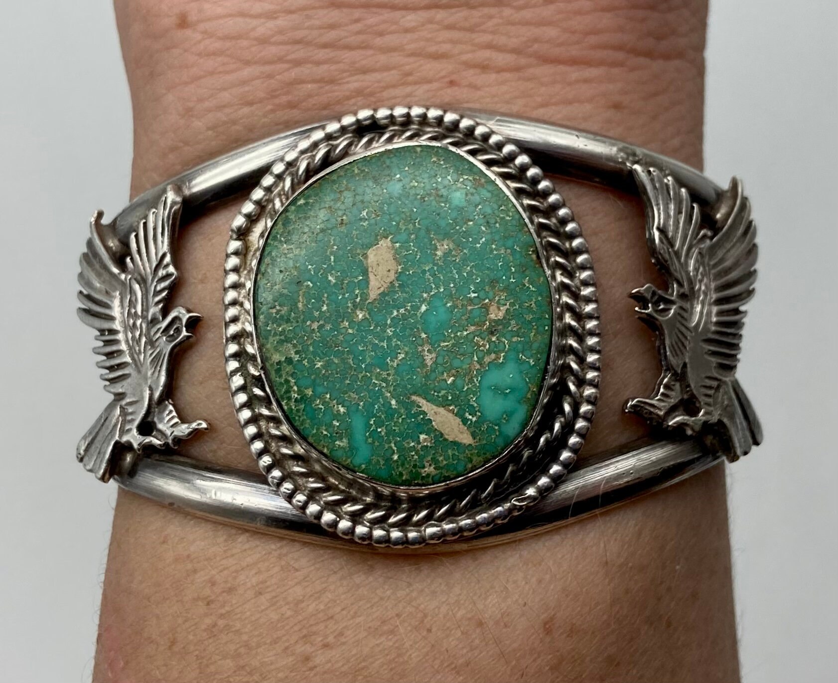 Sparkling Native American Navajo Carico Lake Turquoise Sterling Silver Bracelet Sparkling Native American Navajo Carico Lake Turquoise Sterling Silver Bracelet