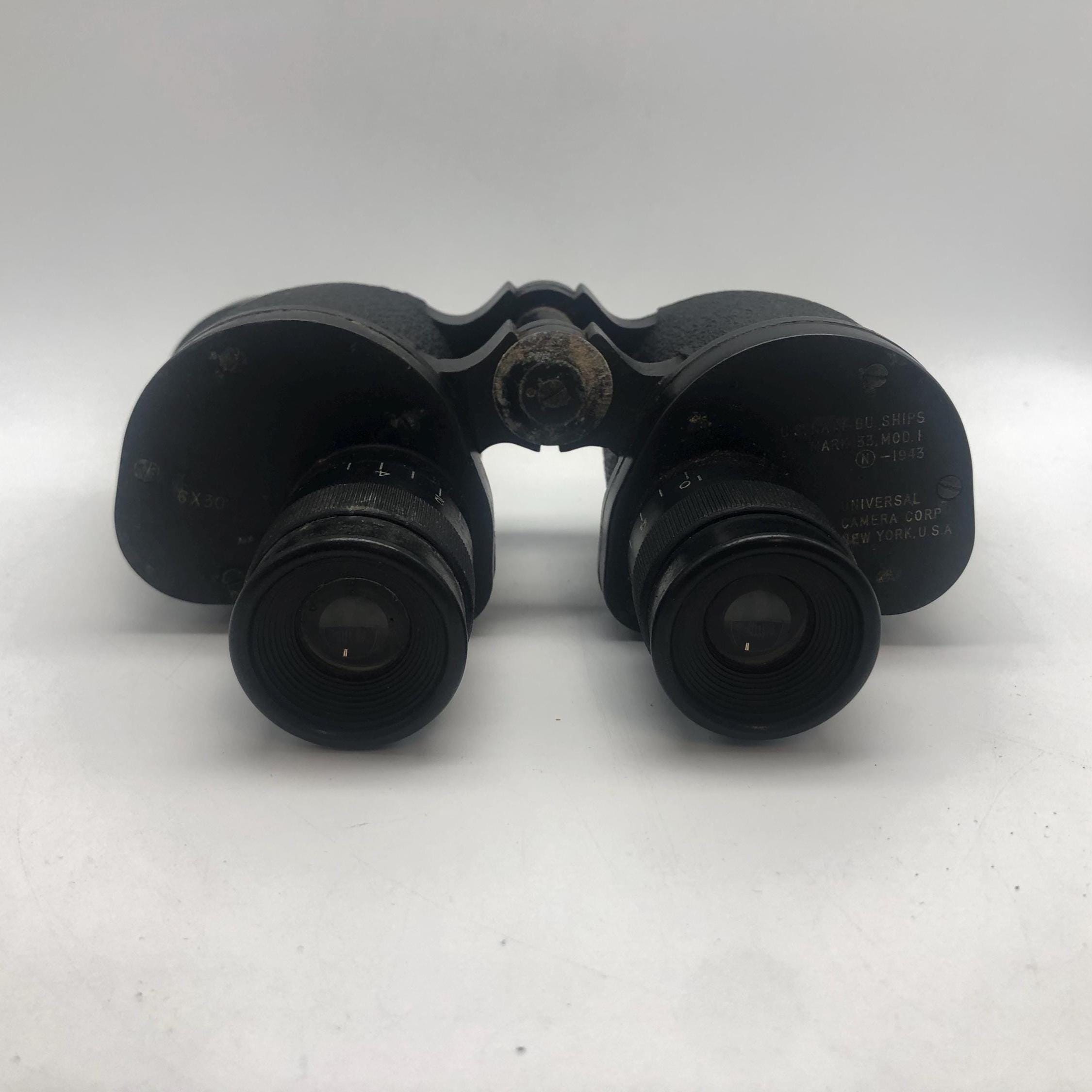 Universal Camera Corp. U.S. Navy Bureau of Ships (1943) Binoculars