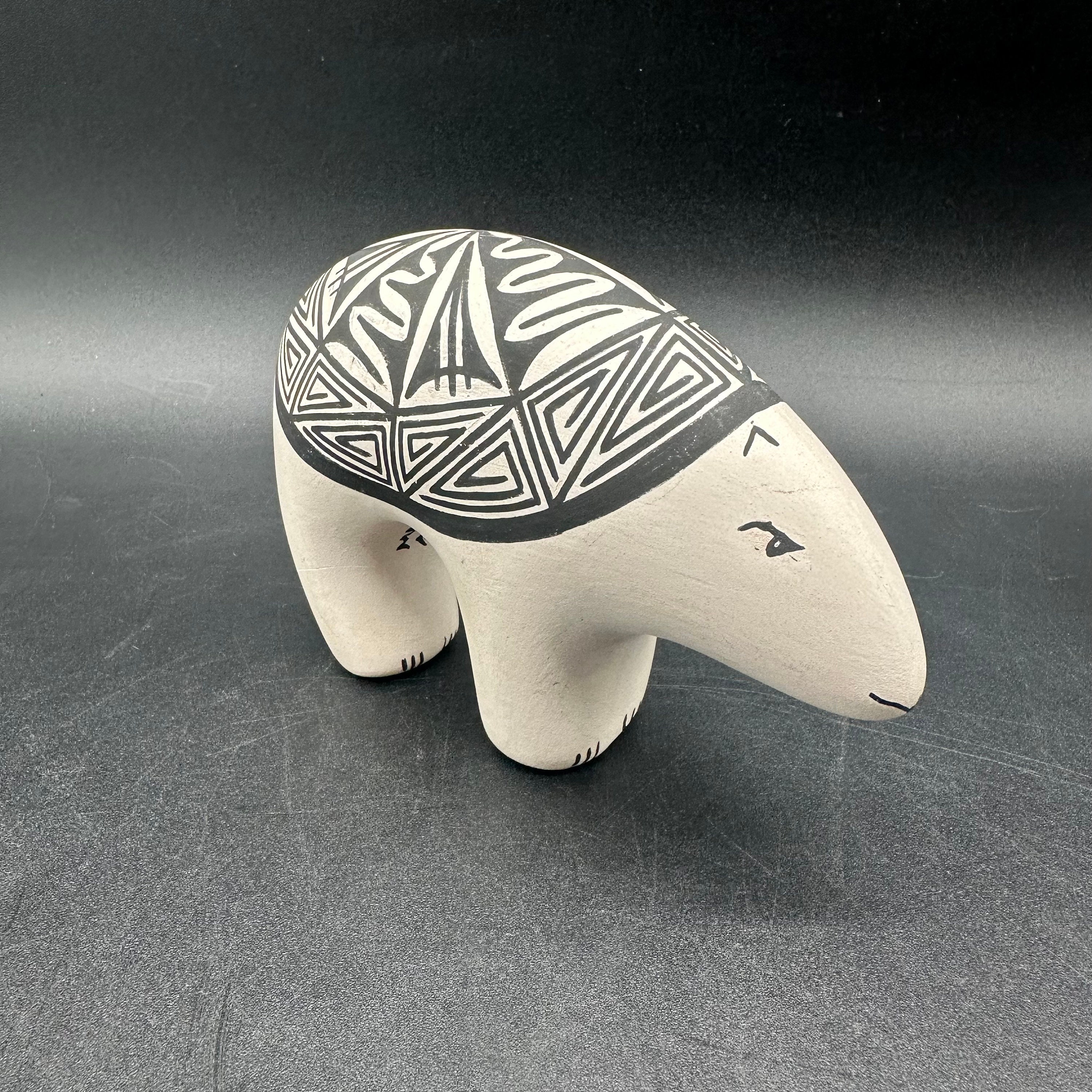 Signed Mavis Aragon Acoma NM Pueblo Painted Pottery Bear Figurine