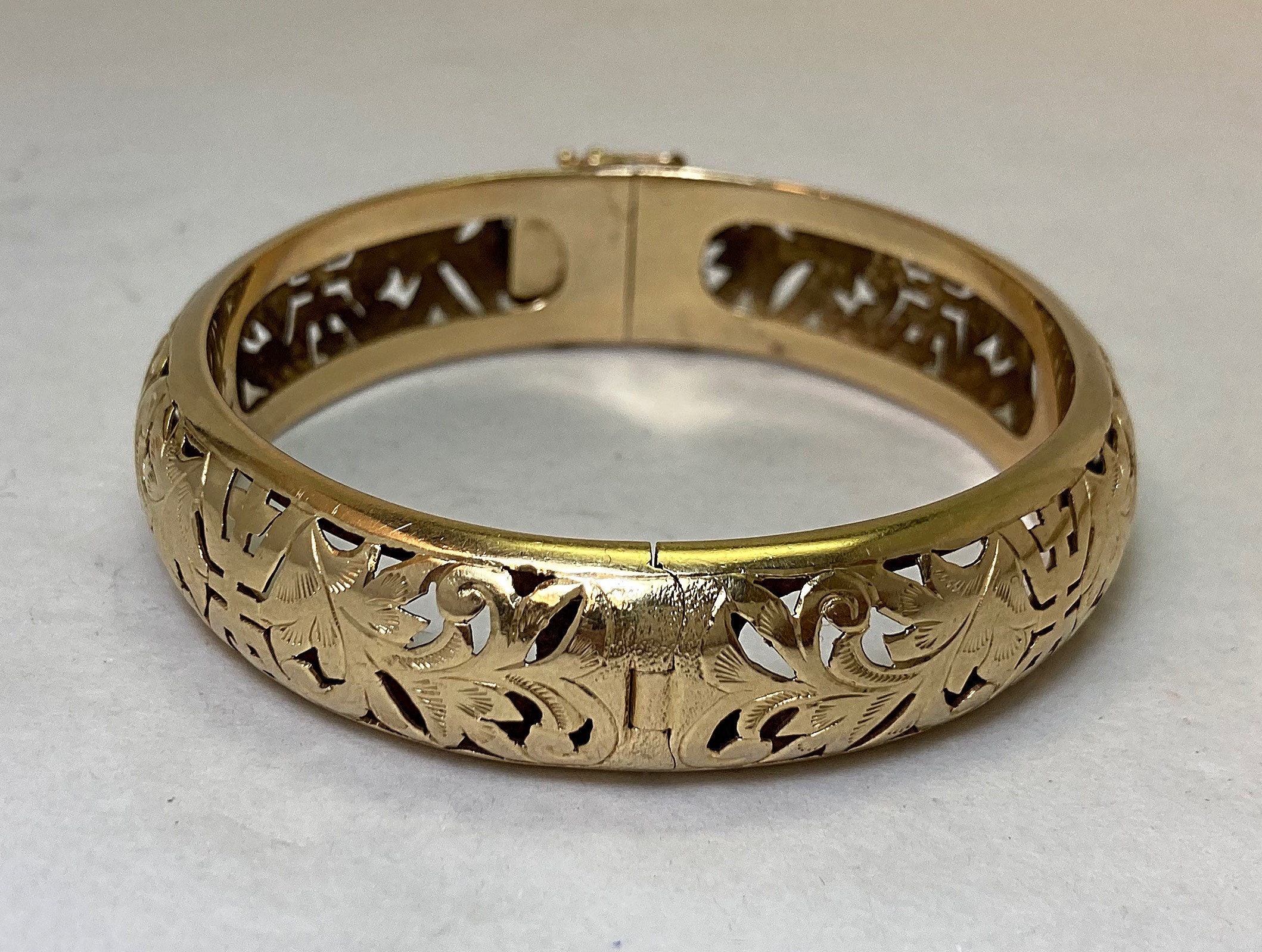 大人上品なおすすめコーデ Original Ming's of Honolulu 14 Karat Gold Bangle Bracelet アクセサリー