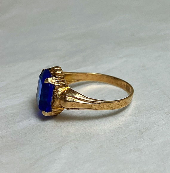 10 Karat Gold Ring With Rectangular Shaped Deep B… - image 7