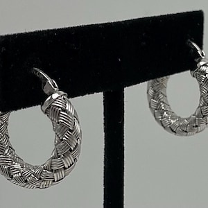 Silver Hoop Earrings / Pair Of Italian Sterling Silver Hoop Earrings With Snap Clasps #ST25 TheShopsInUptown