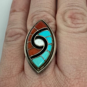 Amy Quandelacy Signed Zuni Handmade Sterling Silver Hummingbird Ring With Turquoise, Red Coral, & Mother Of Pearl #135 TheShopsInUptown