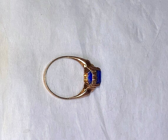 10 Karat Gold Ring With Rectangular Shaped Deep B… - image 8