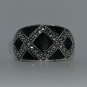 925 Sterling Silver Ring With Shiny Marcasite Points And 7 Diamond Shaped Black Tourmaline Stones / Ring Size 8 #ST01 TheShopsInUptown