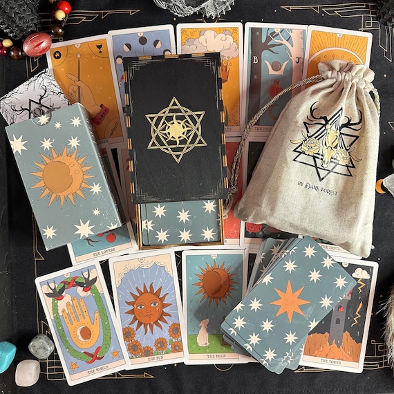 その他 The Moon & Star Tarot The Moon & Stars Tarot by Jayne Wallace 78 Cards 64 pg