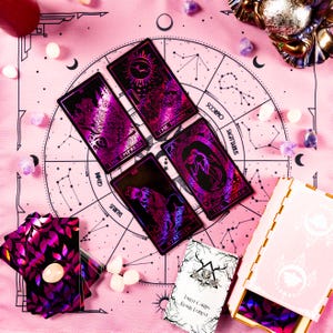 Baraja de tarot con luz de neón, laminado antiarañazos, 78 cartas de tarot con guía, juego de regalo de tarot con guía, caja, paño y bolsa