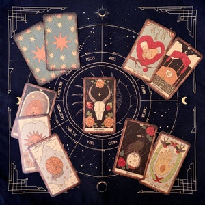 Jeu de tarots vintage Cartes de tarot magiques de la lune avec guide Ensemble cadeau Tarot Oracle pour débutants révélateurs de l'avenir 78 cartes en carton.