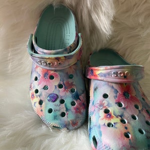 Seashell shoe charm