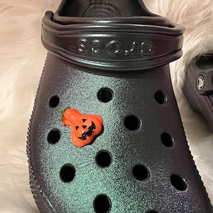 Long jack o lantern shoe charm