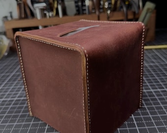 Leather Tissue Box Cover : Special Edition (Pecan / Tan)