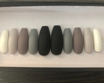 Gray tones matte press on nails