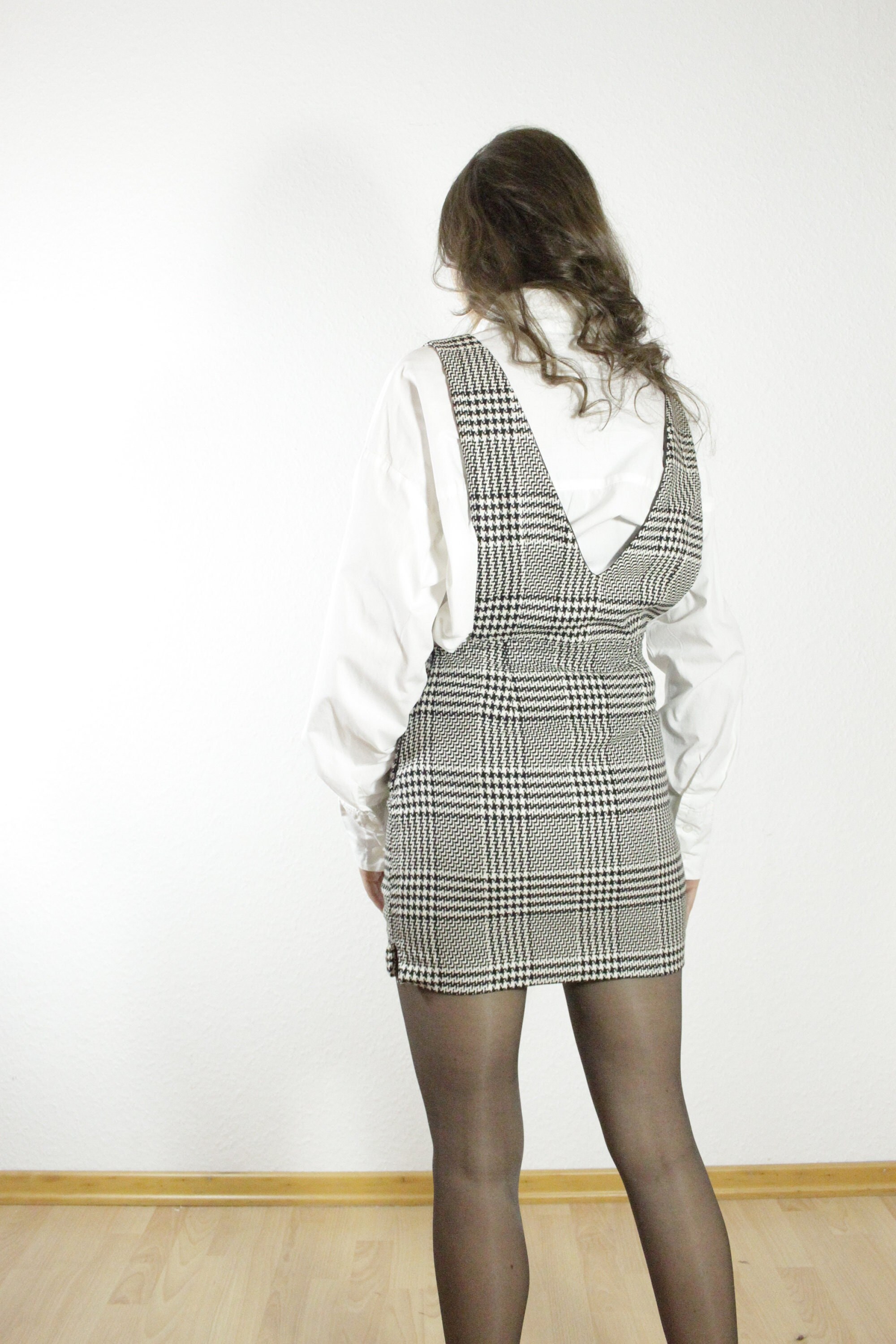 ワンピース [SAENGINSTUDIO] DETACHABLE PINAFORE DRESS sddefault.jpg