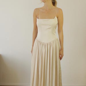 CORSET WEDDING DRESS | Clean Low Waisted Corset Wedding Dress - Tailor Made in Germany | Ruffle Skirt Bridal Gown | Handmade
