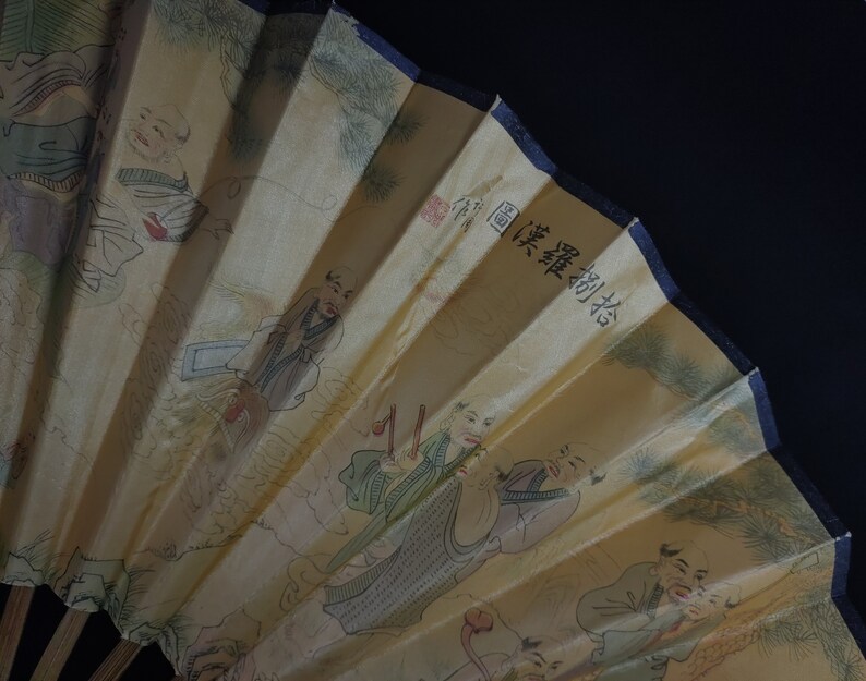 Elegant Vintage Chinese Bamboo Ribs Fabric Folding Hand Fan Eighteen Disciples of the Buddha Painting
