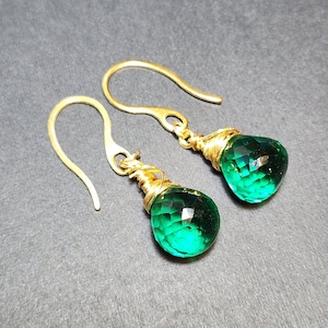 Emerald Quartz Earrings, Onion Shape Briolette Earrings, Emerald Green Quartz Earrings, May Birthstone, Emerald Earrings, Dangle Earrings