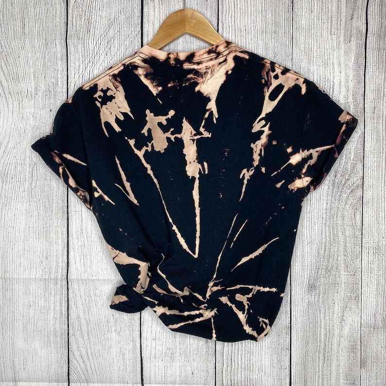 can you bleach a 100 polyester shirt