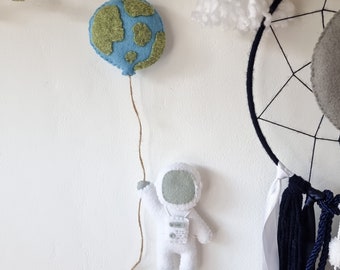 Astronaut wall art, Boys room decor, Space nursery for girls, Gender neutral baby shower gift, Space gifts for kids, Birthday gifts for boy