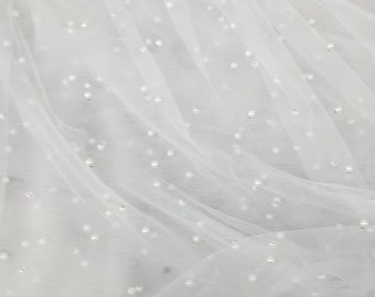 ホワイトパールチュール生地。柔らかいチュール生地、ブライダル生地、ホワイトチュール生地。幅60インチ、ビーズチュール