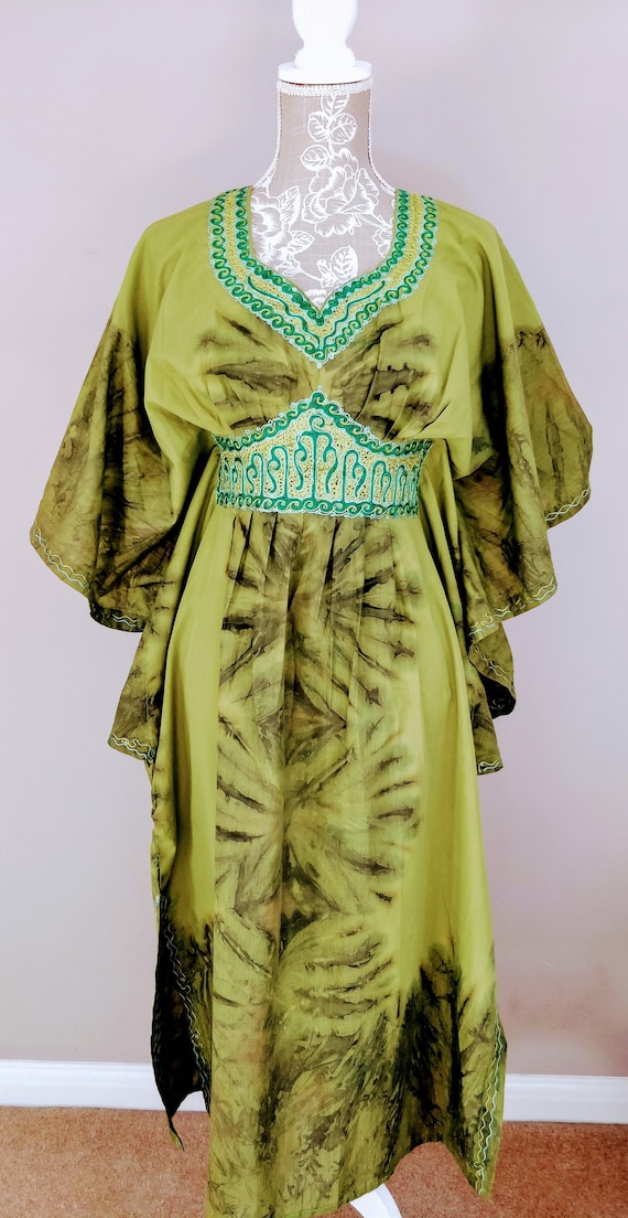 True Vintage 1970s tie dye KAFTAN