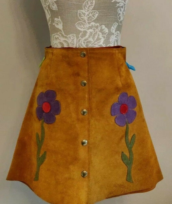True vintage 1960s suede flower mini skirt - curre