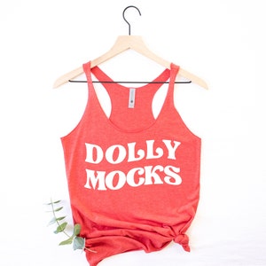 Weiter Level 6733 Vintage Rot Mockup | Der nächste Level 6733 Mockup | 4. Juli Mockup | Next Level 6733 Triblend Racerback Rot | Sommer Mockup