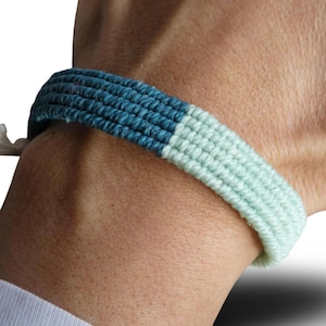 Adjustable unisex macramé bracelet - Lightweight handmade boho jewelry