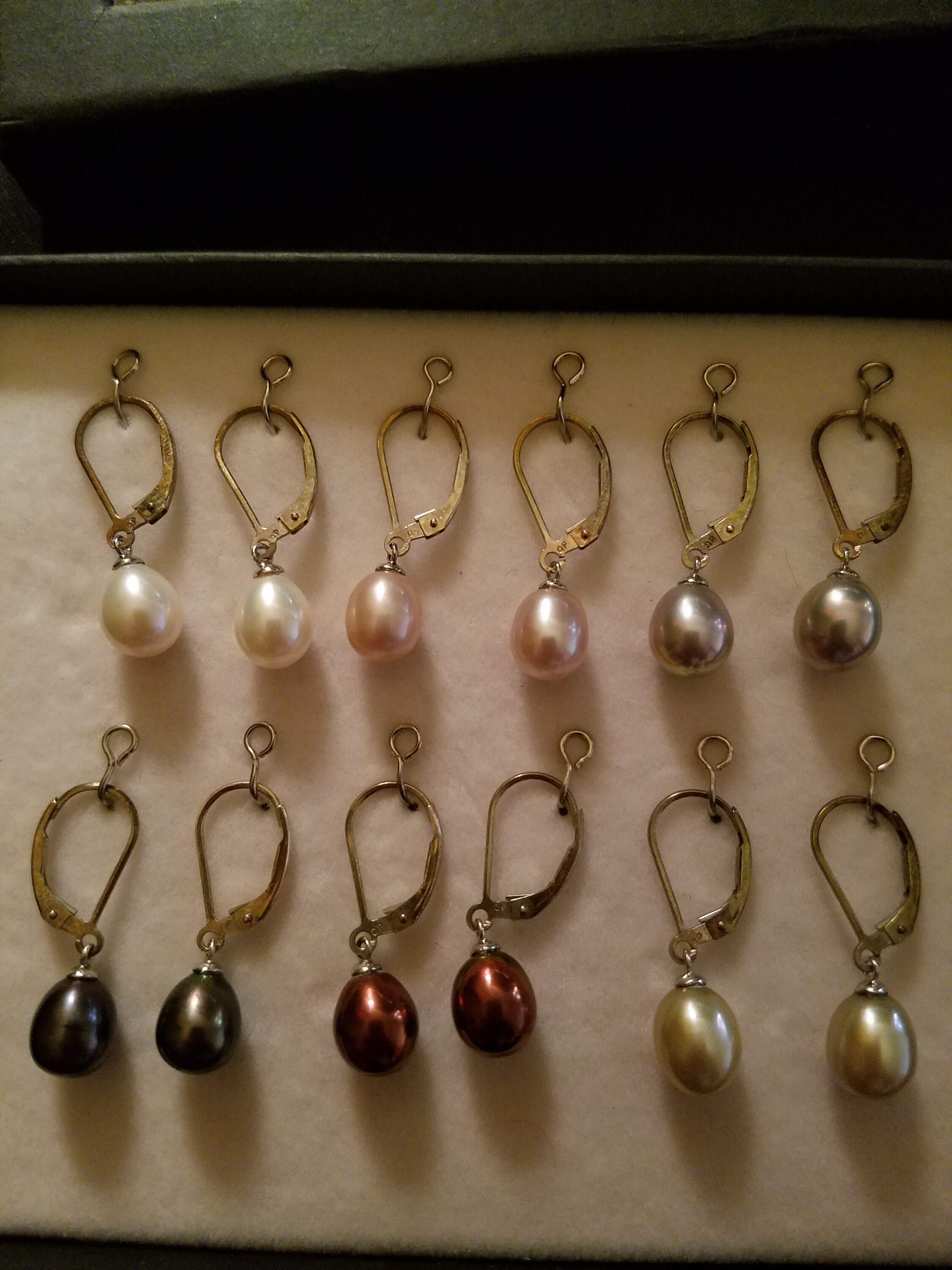 6 pairs of multicolor pearl earrings Etsy