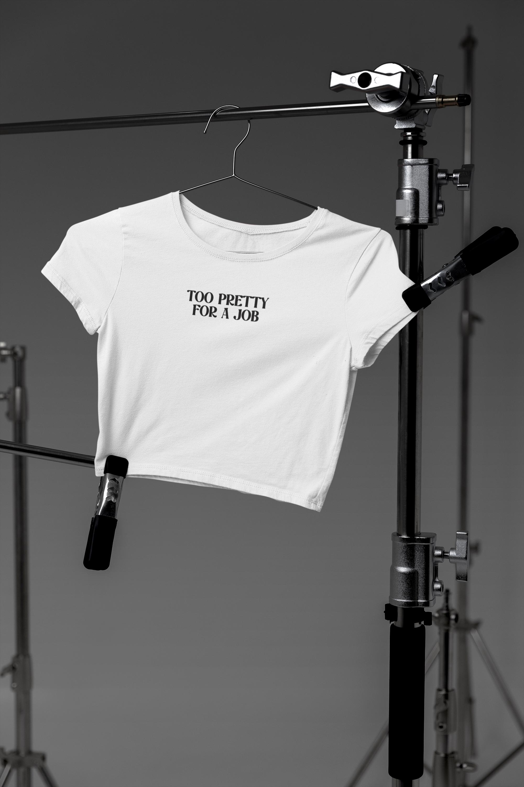 仕事には可愛すぎるストリートウェア、女性用トレンディで面白いクロップトップ、美的で生意気なシャツ、かわいいカジュアル衣装、彼女へのギフト、オリジナルデザイン  - Etsy 日本, image size:2000x3000