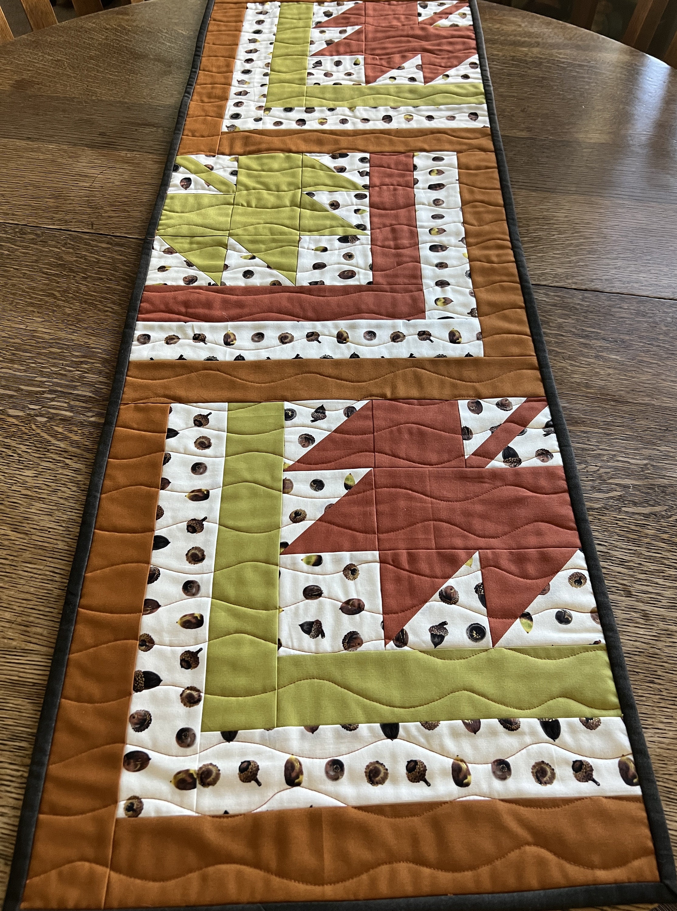 Quilted Fall Leaves Table Runner - Etsy