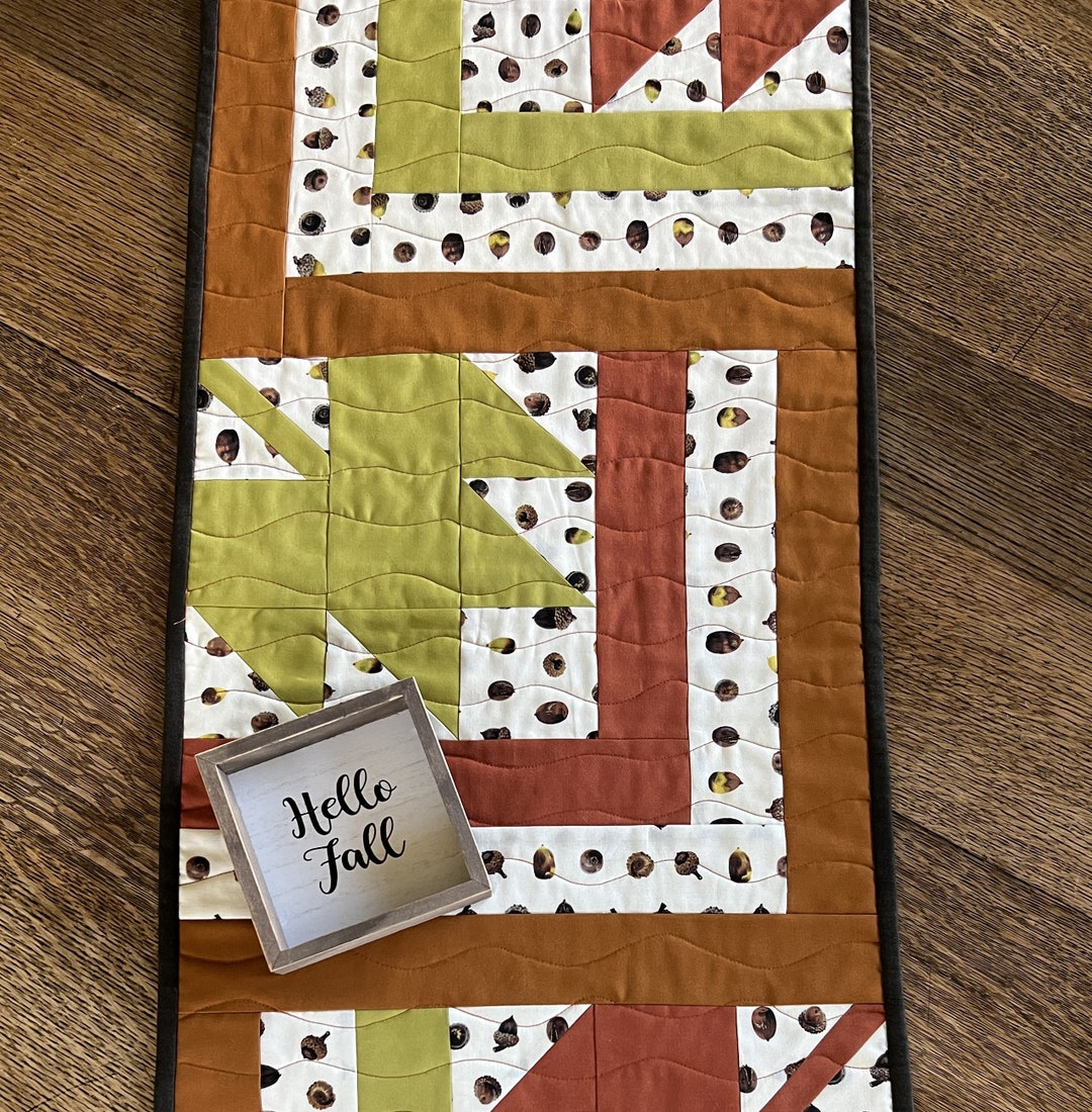 Quilted Fall Leaves Table Runner - Etsy