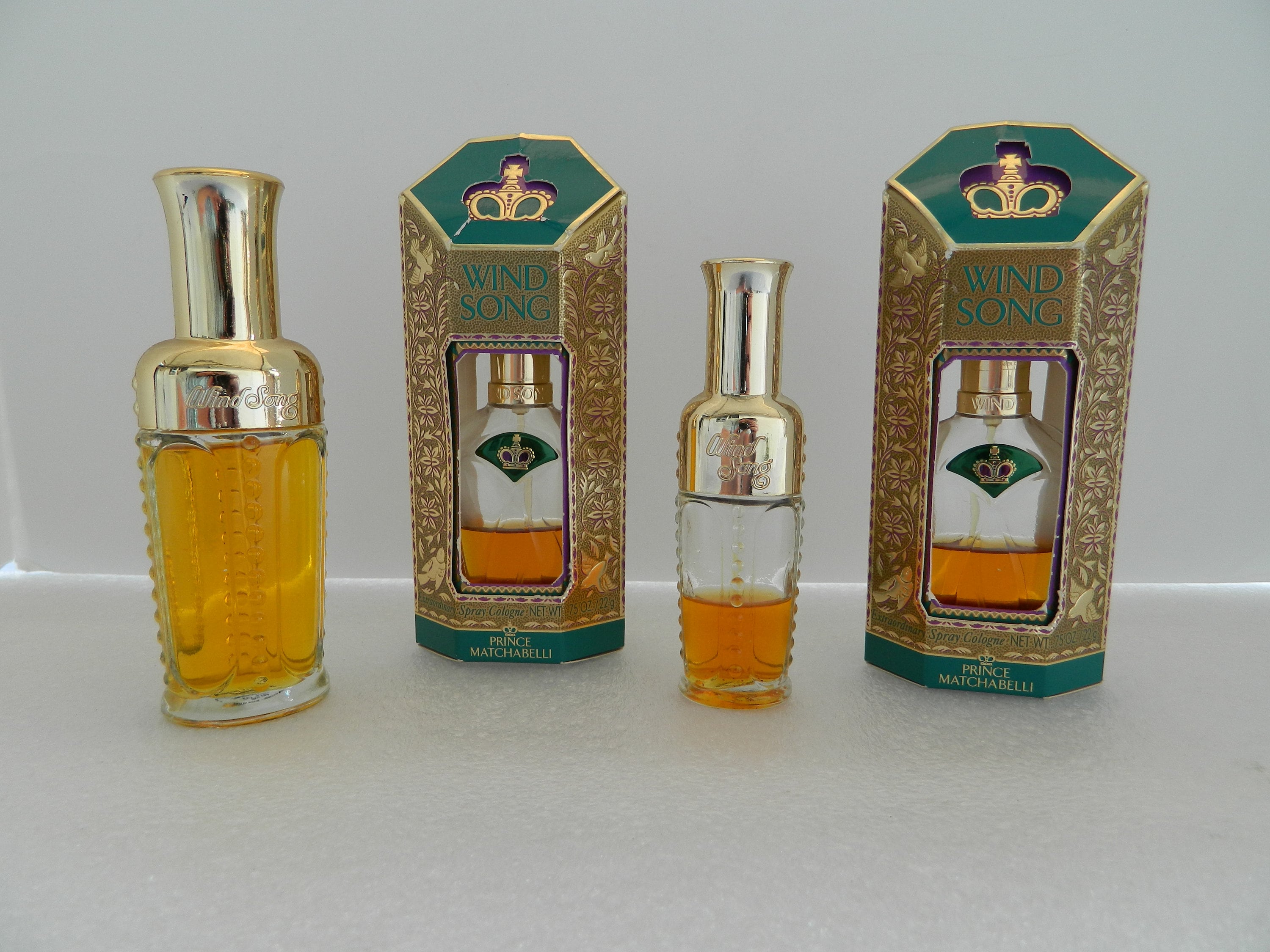 LOT OF 3 VINTAGE SMALL PERFUME BOTTLES NO 5 CHANEL & WINDSONG