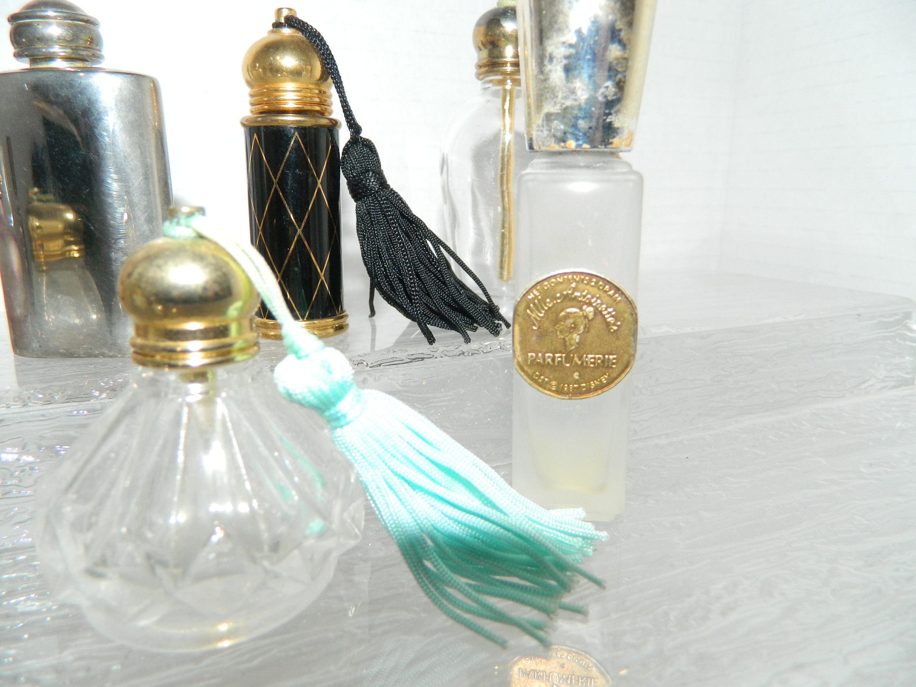 SIRVER BOXESアンティーク ヴィンテージ本 & SIRVER香水ボトル Amazon.com: SEVENBEES 25ml Antique Silver Vintage Glass