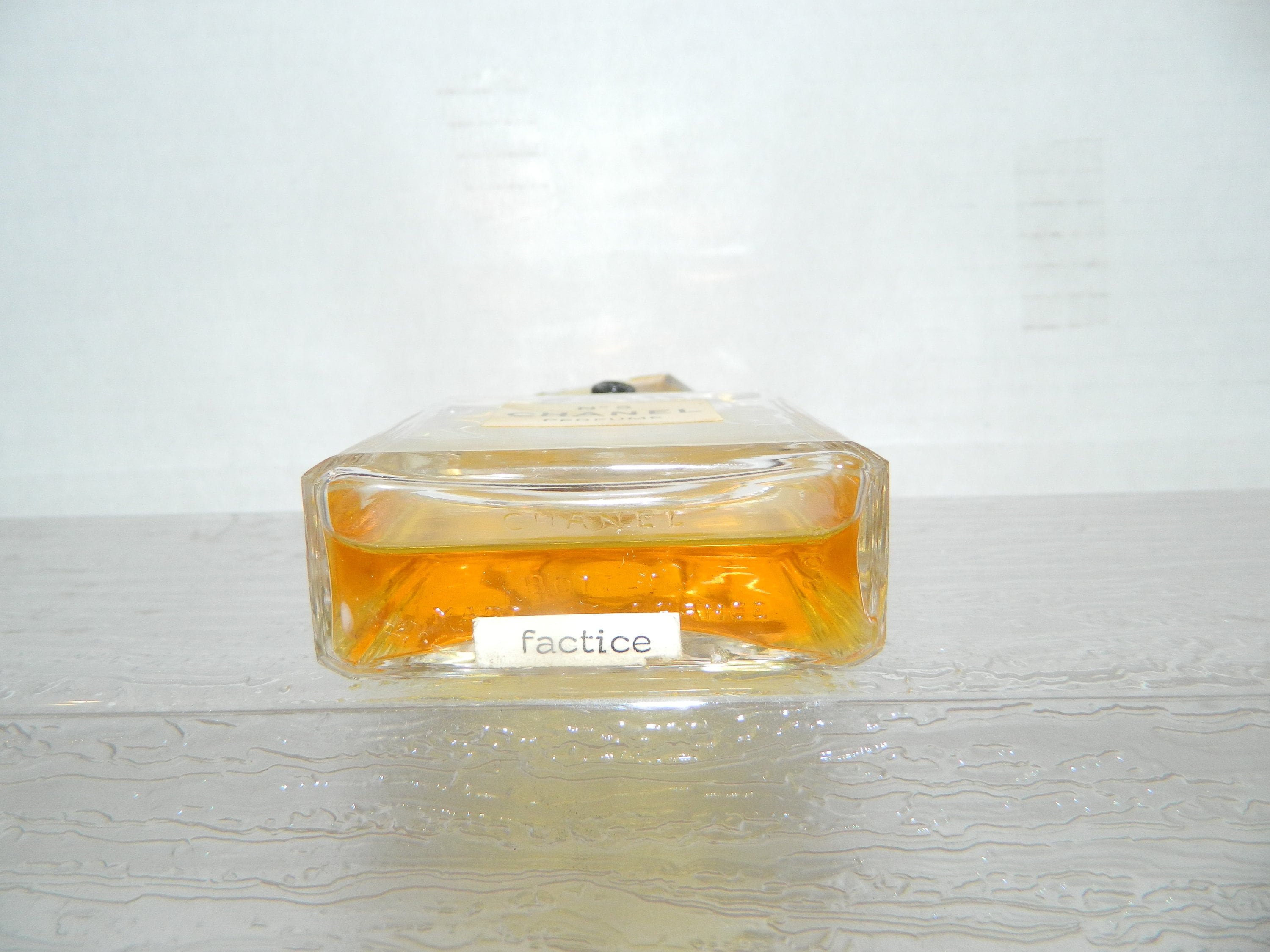 CHANEL シャネル　非売品　no,5  FACTICE インテリアダミー香水 CHANEL シャネル 非売品 no,5 FACTICE インテリアダミー香水