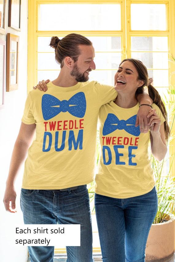 Tweedle Dum Easy T-Shirt Halloween Matching Couples Costume Tweedle Dum Easy T-Shirt Halloween Matching Couples Costume