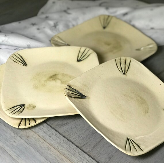 Pine Line Square Plates Set of Four Plates Beige Dinner Plates