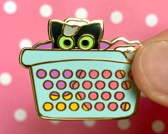 Laundry Basket Cat Gold Hard Enamel Pin | Funny Cute Black Cat Pin, Ita Bag Kitten, Hard Enamel Backpack Jacket, Silly Cartoon Black Cat