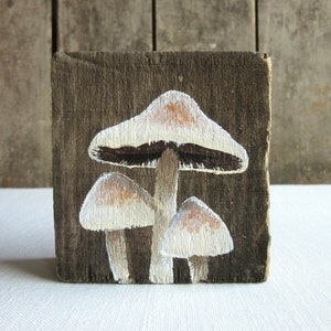 Peinture miniature sur bois Champignons sucrés Art original fait main de champignon, art de champignon vénéneux rustique minuscule de Cottagecore, peinture d'amant de champignon image 7