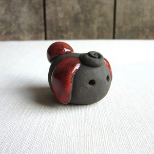 Schwarzer Hase mit Hängeohren, Miniatur-Keramikfigur | Keramik-Hase-Kaninchen-Figur, handgemachter Hase, niedliches Keramik-Kaninchen, kleine Keramiktiere