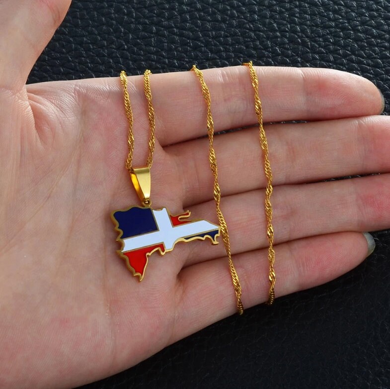 18K goldplated Dominican Republic flag map necklace / charmed Etsy