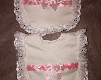 frilly bib