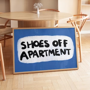 Bord Shoes Off Apartment: grappige kunst voor huisregels (digitale download)
