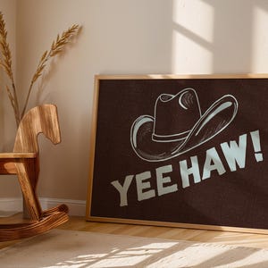 Yeehaw プリント – レトロなカウボーイ ウォール アート、ウエスタン エステティック デコレーション、ライト ブルー & ブラウン カントリー ポスター、ロデオ シック アート、デジタル ダウンロード