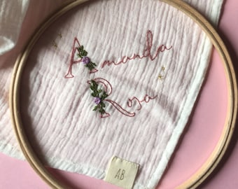 Personalized baby blanket with hand embroidery, cotton muslin, personalized embroidered muslin, baby blanket, birth gift
