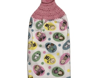 Crochet Top Kitchen Towel Easter Peanuts / Snoopy